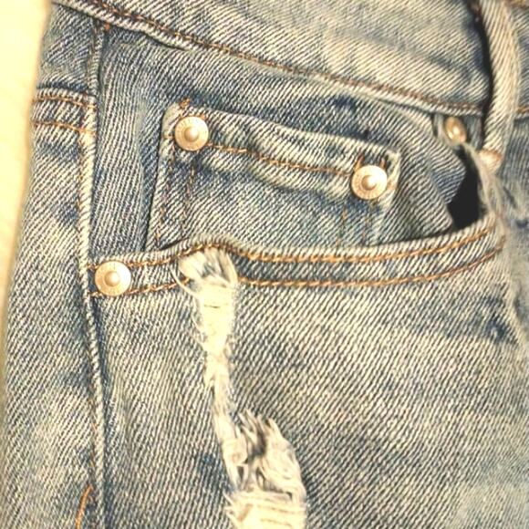Almost Famous Distressed Boyfriend Jeans Sz 0 Lt Blue Bohemian Festival Thrashed - Picture 7 of 12